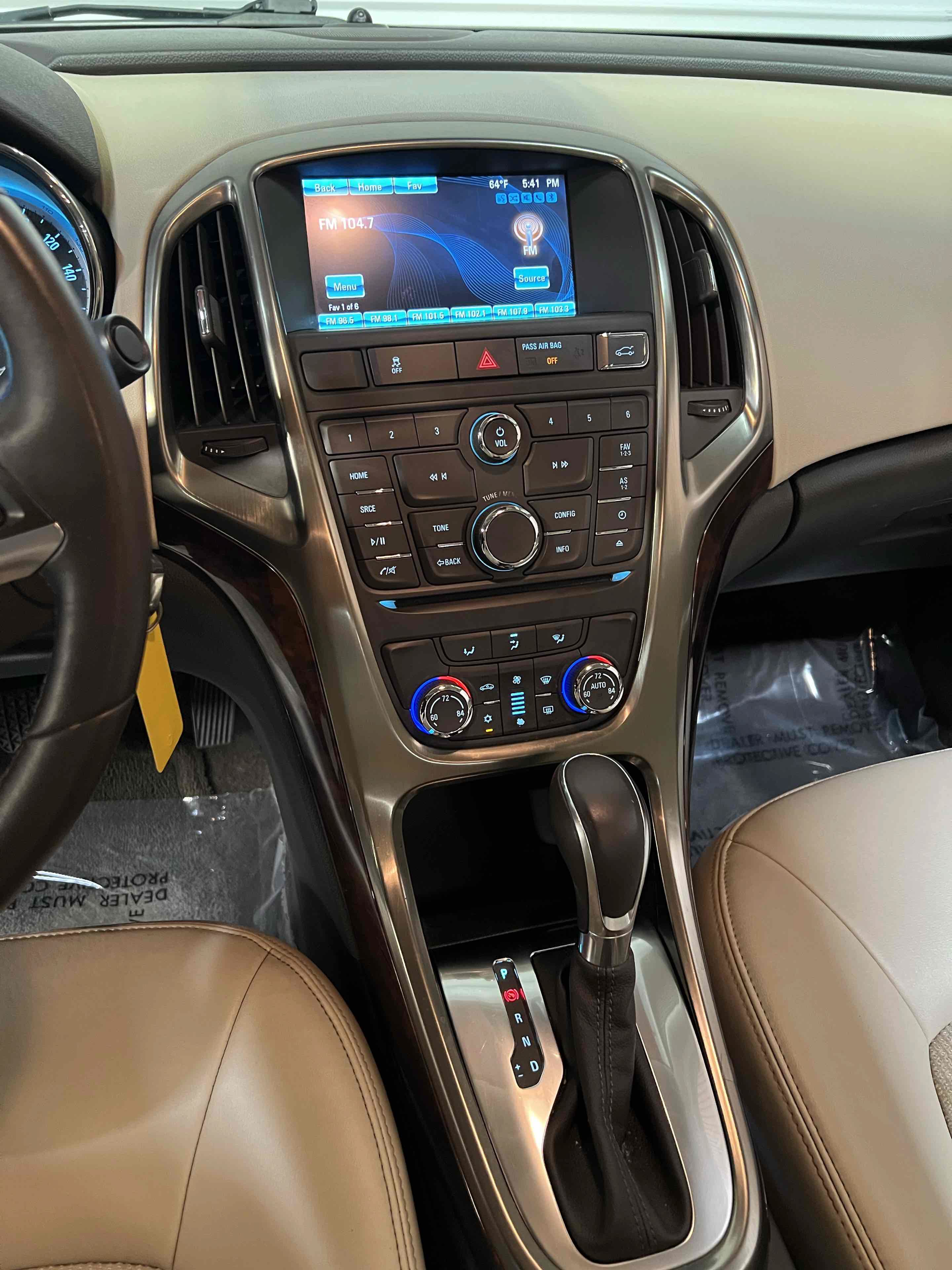 Used 2015 Buick Verano FWD image 30