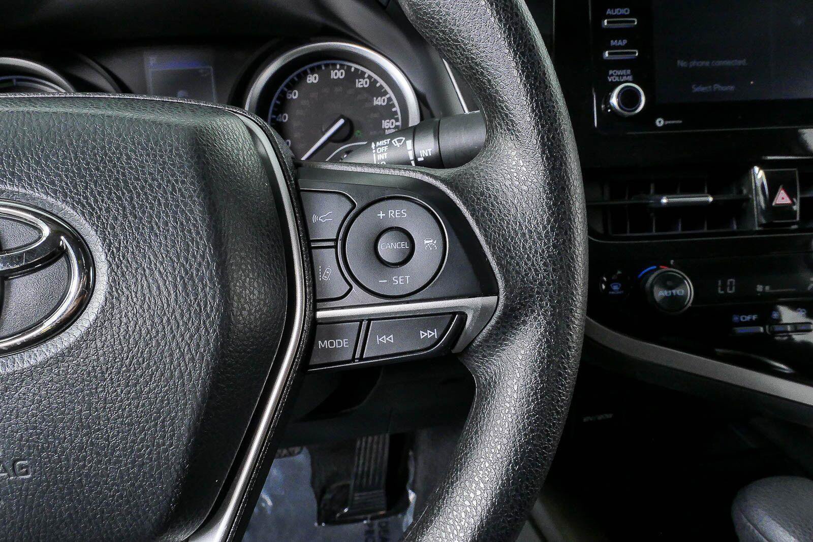Used 2024 Toyota Camry LE FWD image 10