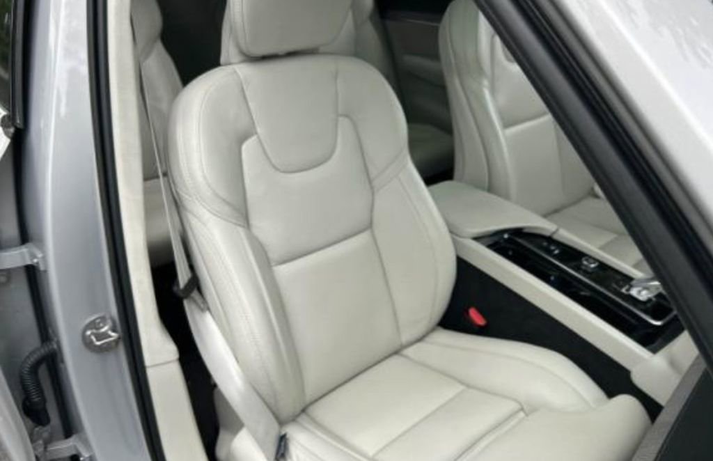Used 2023 Volvo XC90 B6 Ultimate w/ Lounge Package AWD/4WD image 10