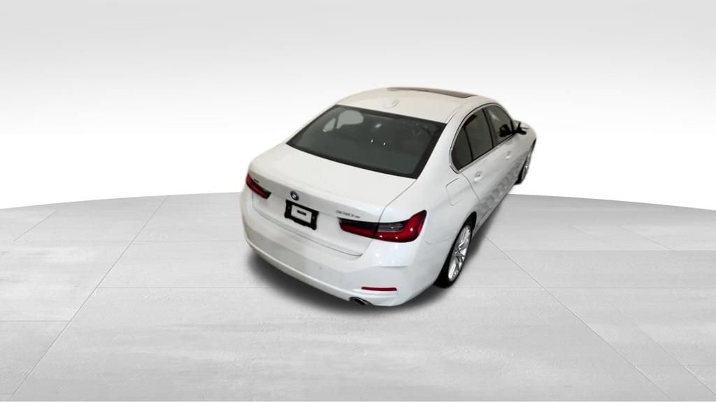 Used 2024 BMW 330e xDrive image 22