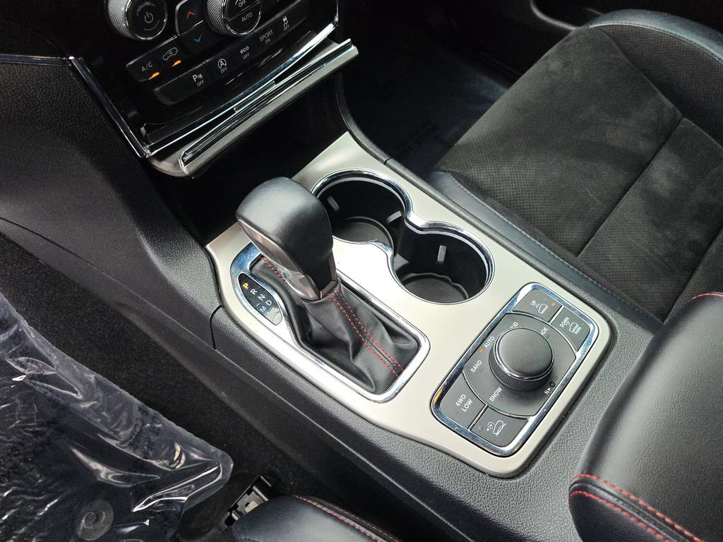 Used 2021 Jeep Grand Cherokee Trailhawk AWD/4WD image 31