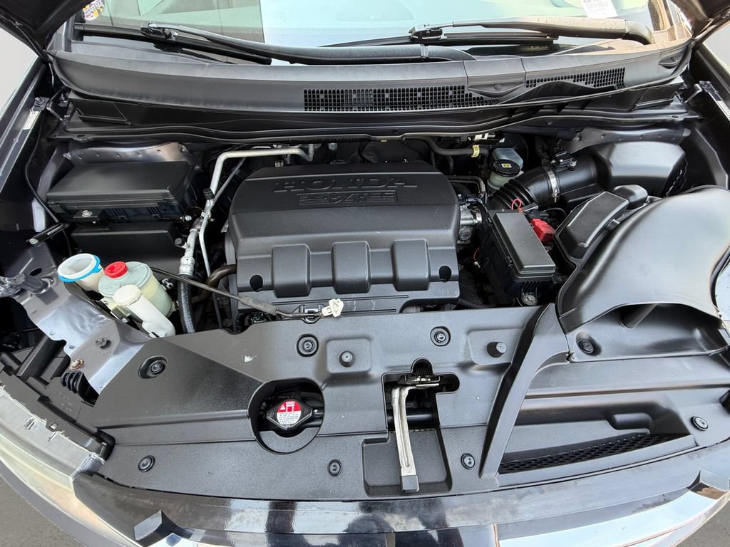Used 2016 Honda Odyssey SE image 9