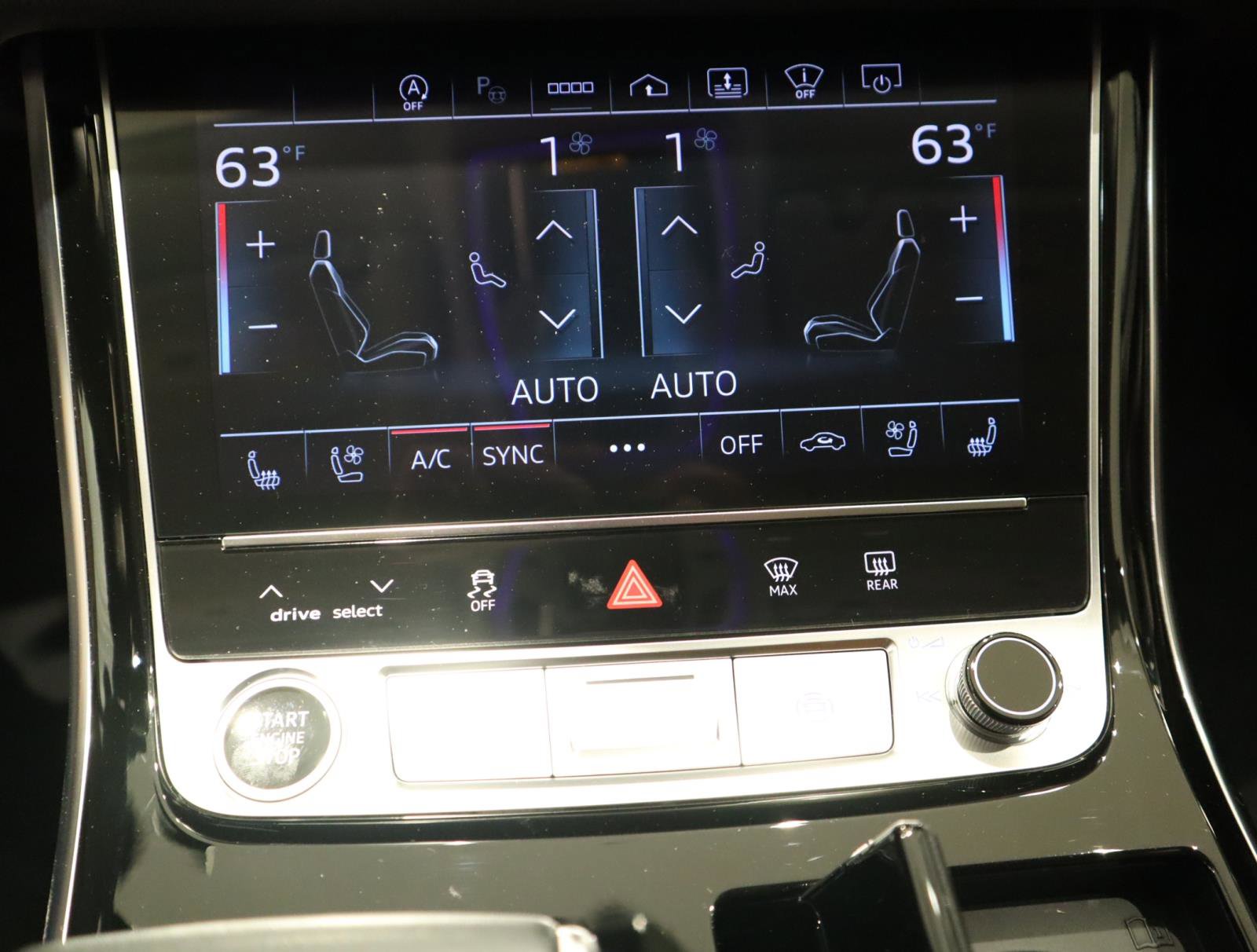 Used 2024 Audi A8 L 3.0T AWD/4WD image 32