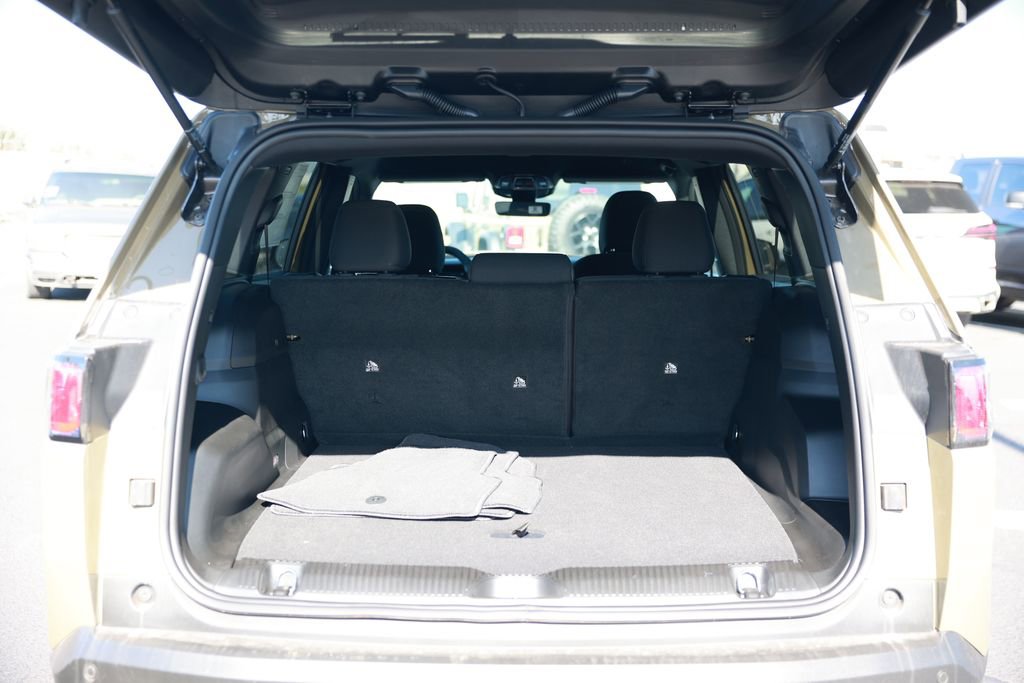 New 2026 Jeep Cherokee Laredo image 32