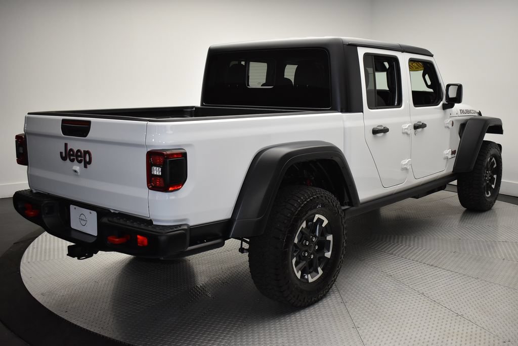 Used 2026 Jeep Gladiator Rubicon AWD/4WD image 5