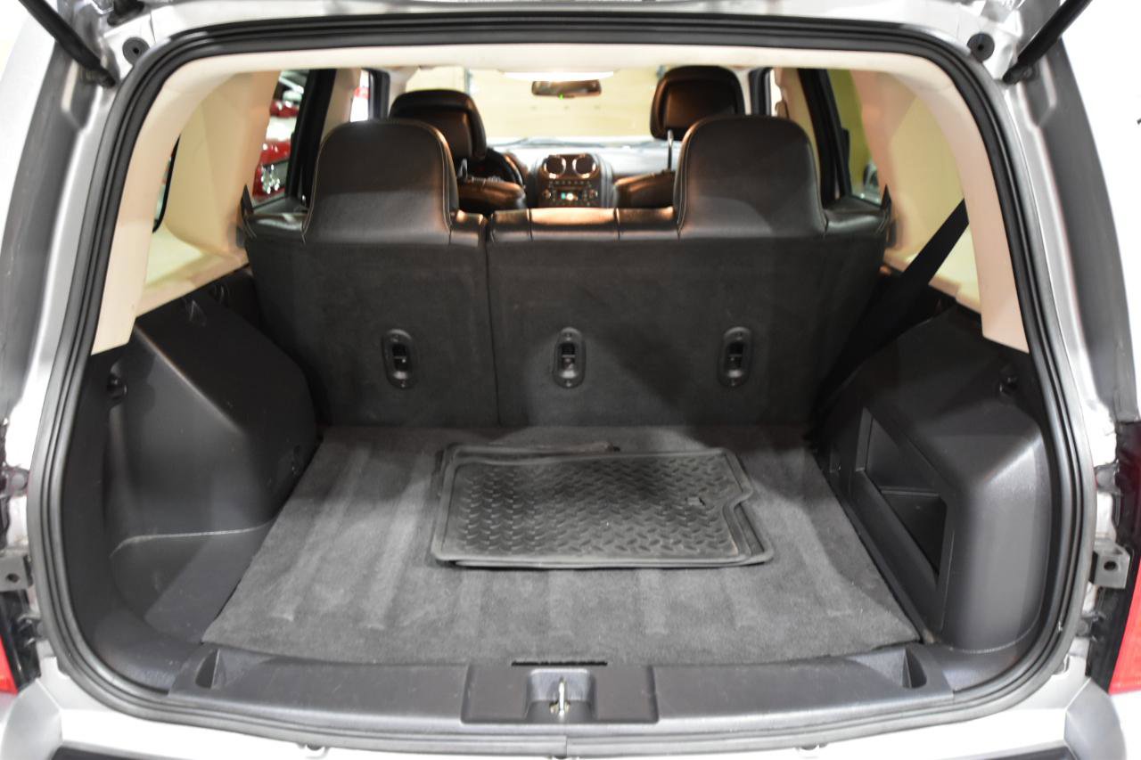 Used 2017 Jeep Patriot High Altitude image 33