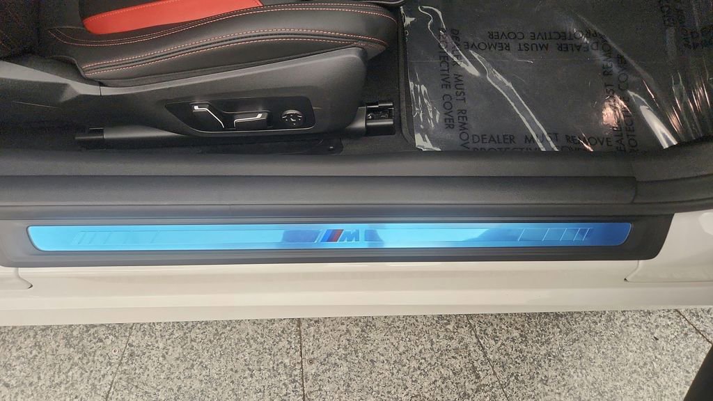 Used 2026 BMW 440i xDrive Coupe w/ Premium Package image 23