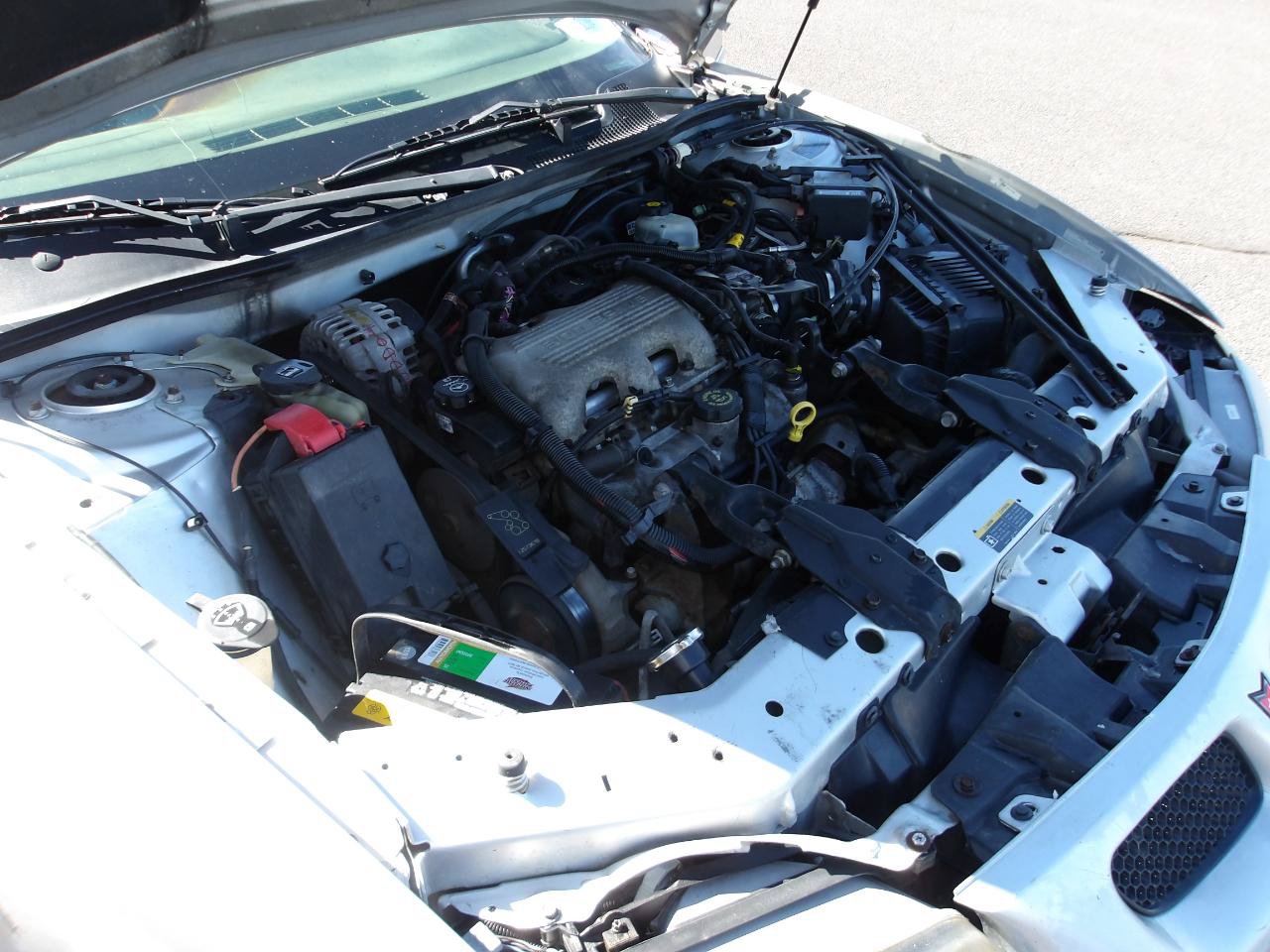 Used 2002 Pontiac Grand Prix SE w/ Widetrack Smart Pkg FWD image 17