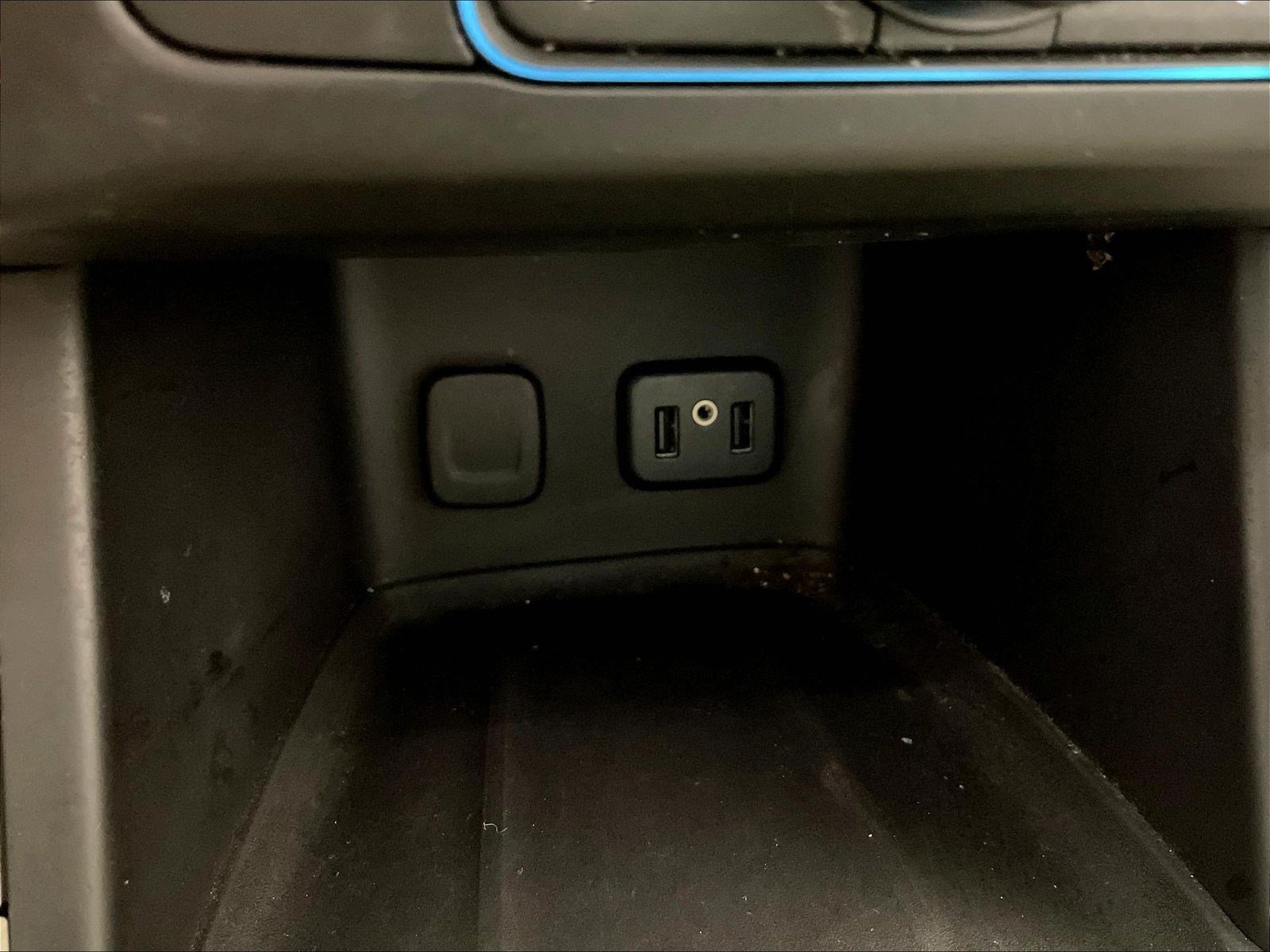 Used 2018 GMC Acadia Denali w/ LPO, Floor Liner Package AWD/4WD image 16