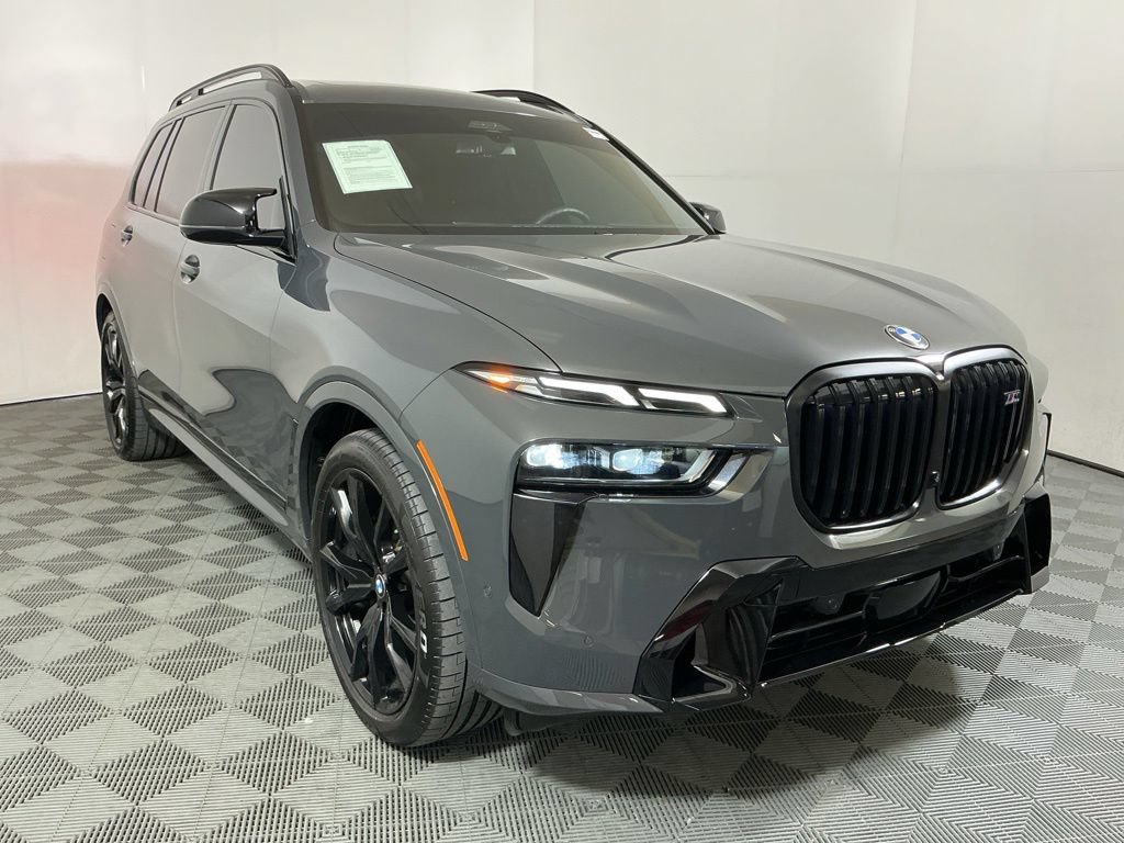 Certified 2025 BMW X7 M60i AWD/4WD image 4