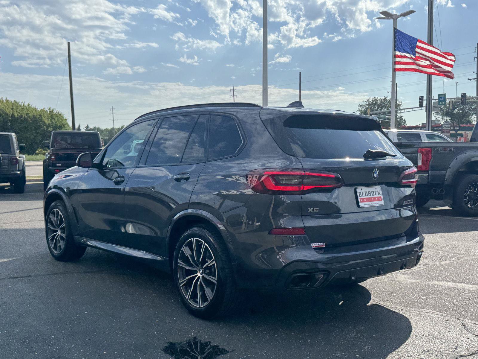 Used 2022 BMW X5 M50i w/ Executive Package AWD/4WD image 5