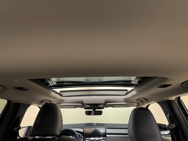 New 2025 Mitsubishi Outlander SEL image 22