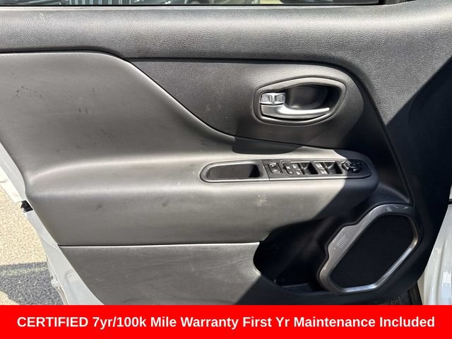 Used 2022 Jeep Renegade Latitude AWD/4WD image 17