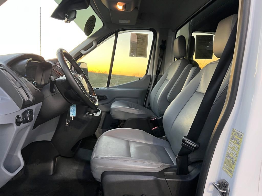 Used 2018 Ford Transit 350 138 DRW w/ Premium Package image 5