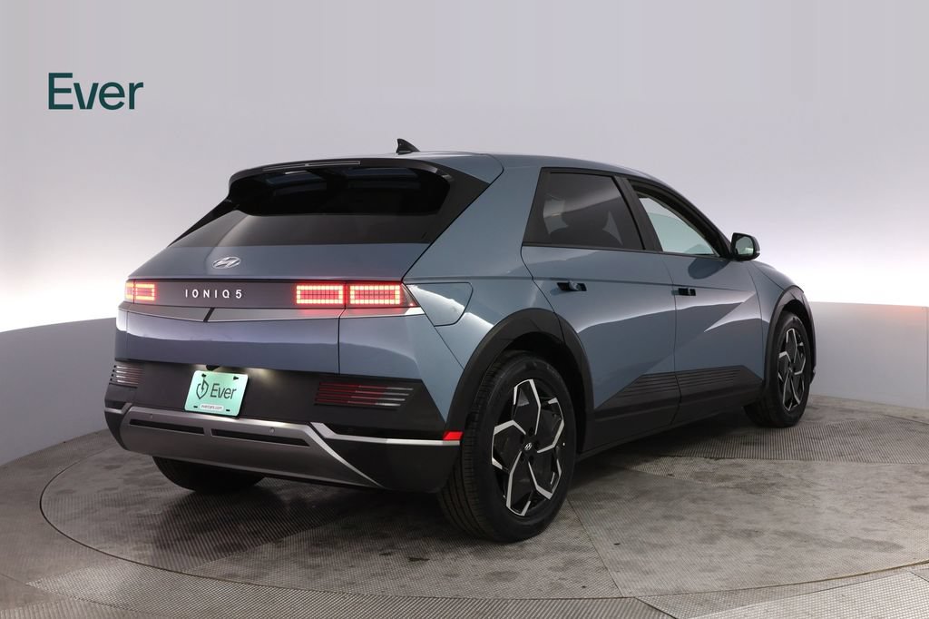 Used 2024 Hyundai Ioniq 5 SEL RWD image 3