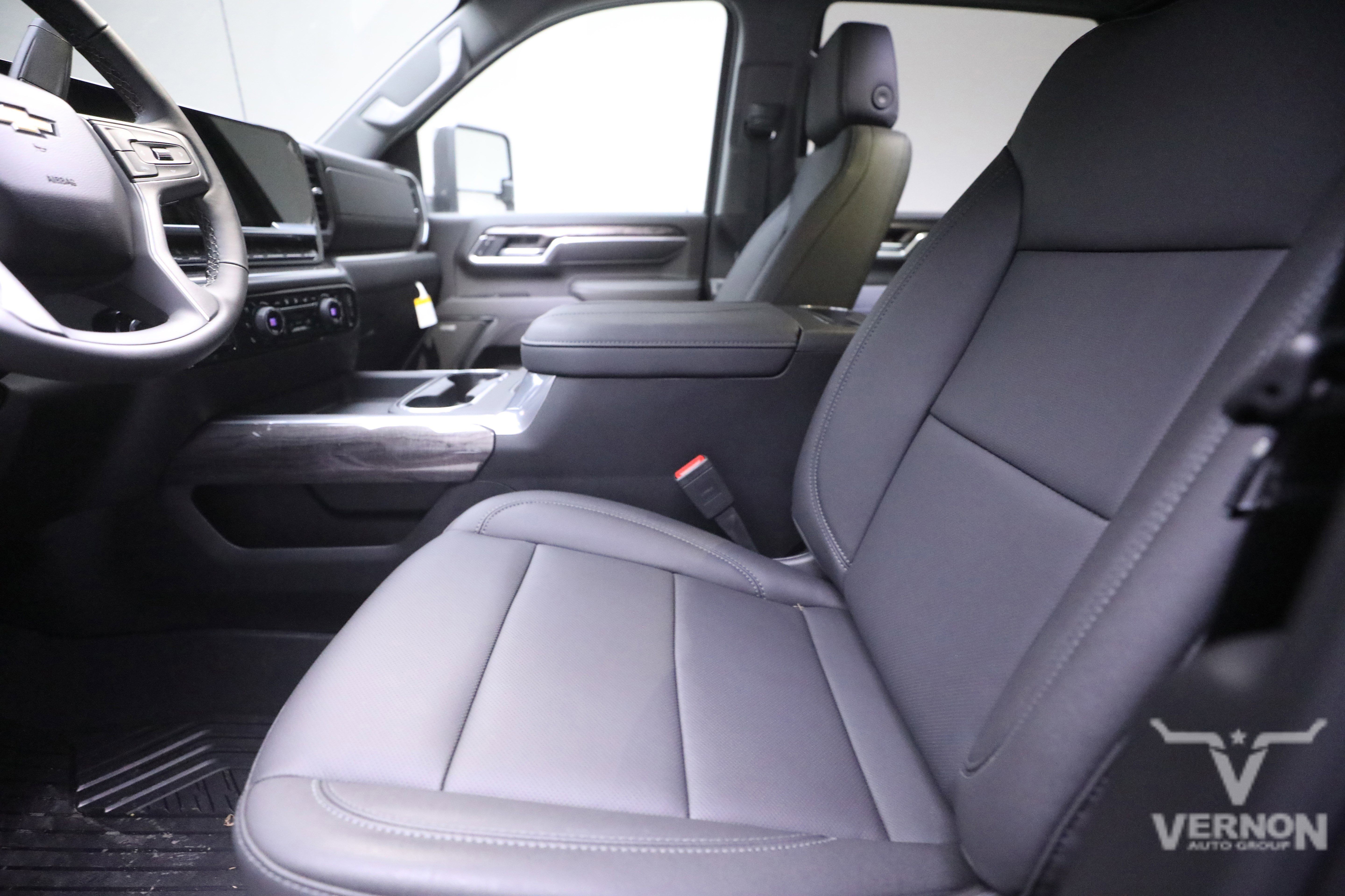 New 2026 Chevrolet Silverado 2500 LTZ w/ LTZ Premium Texas Edition image 10