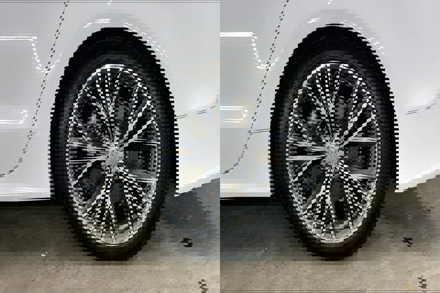 Used 2016 Audi A7 3.0T Premium Plus w/ 20" Wheel & Tire Package image 12