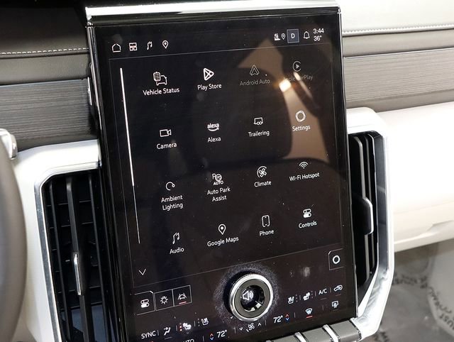 Certified 2024 GMC Acadia Denali w/ Super Cruise Package image 17