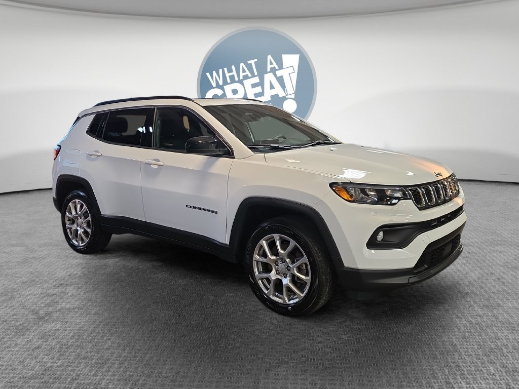 Used 2024 Jeep Compass Latitude w/ Sun and Sound Group