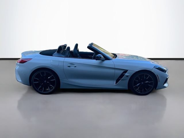 Used 2026 BMW Z4 M40i w/ Premium Package RWD image 9