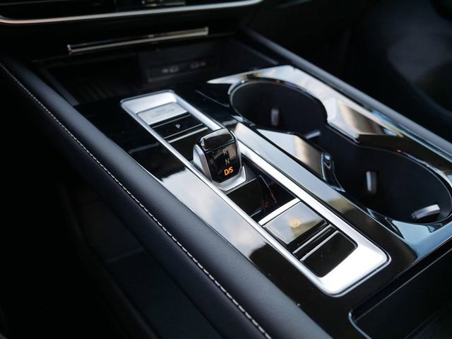 Certified 2025 Volkswagen Atlas SEL Premium R-Line image 29