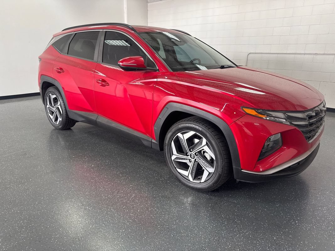 Used 2022 Hyundai Tucson SEL w/ Convenience + Premium Package FWD image 2