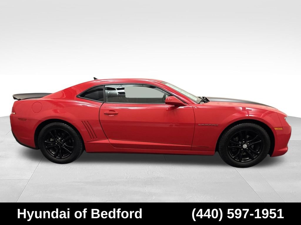 Used 2015 Chevrolet Camaro LS RWD image 4