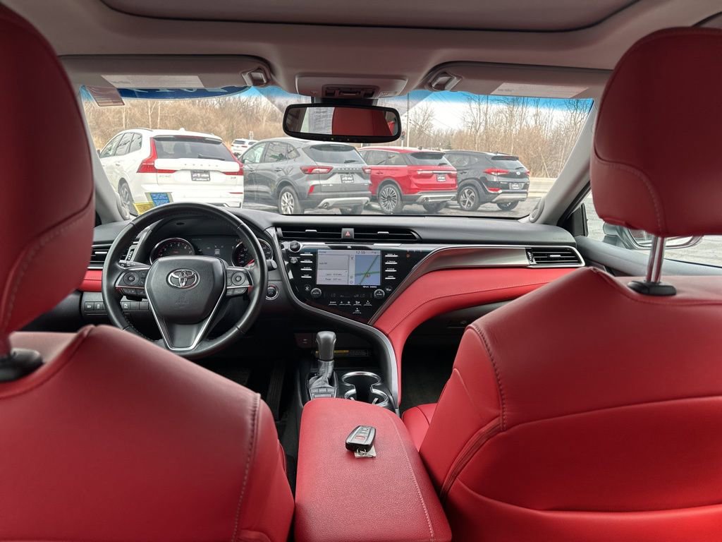 Used 2019 Toyota Camry XSE image 32