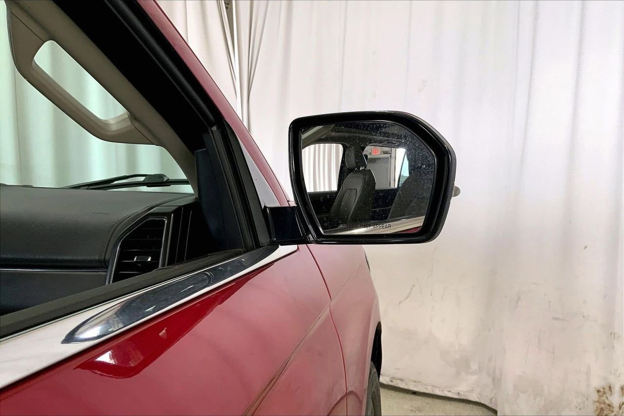 Used 2021 Ford Expedition Limited RWD image 11