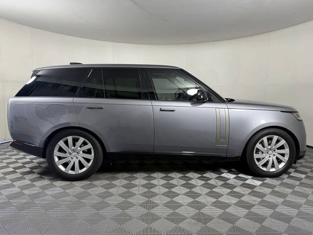 Used 2023 Land Rover Range Rover SE AWD/4WD image 9