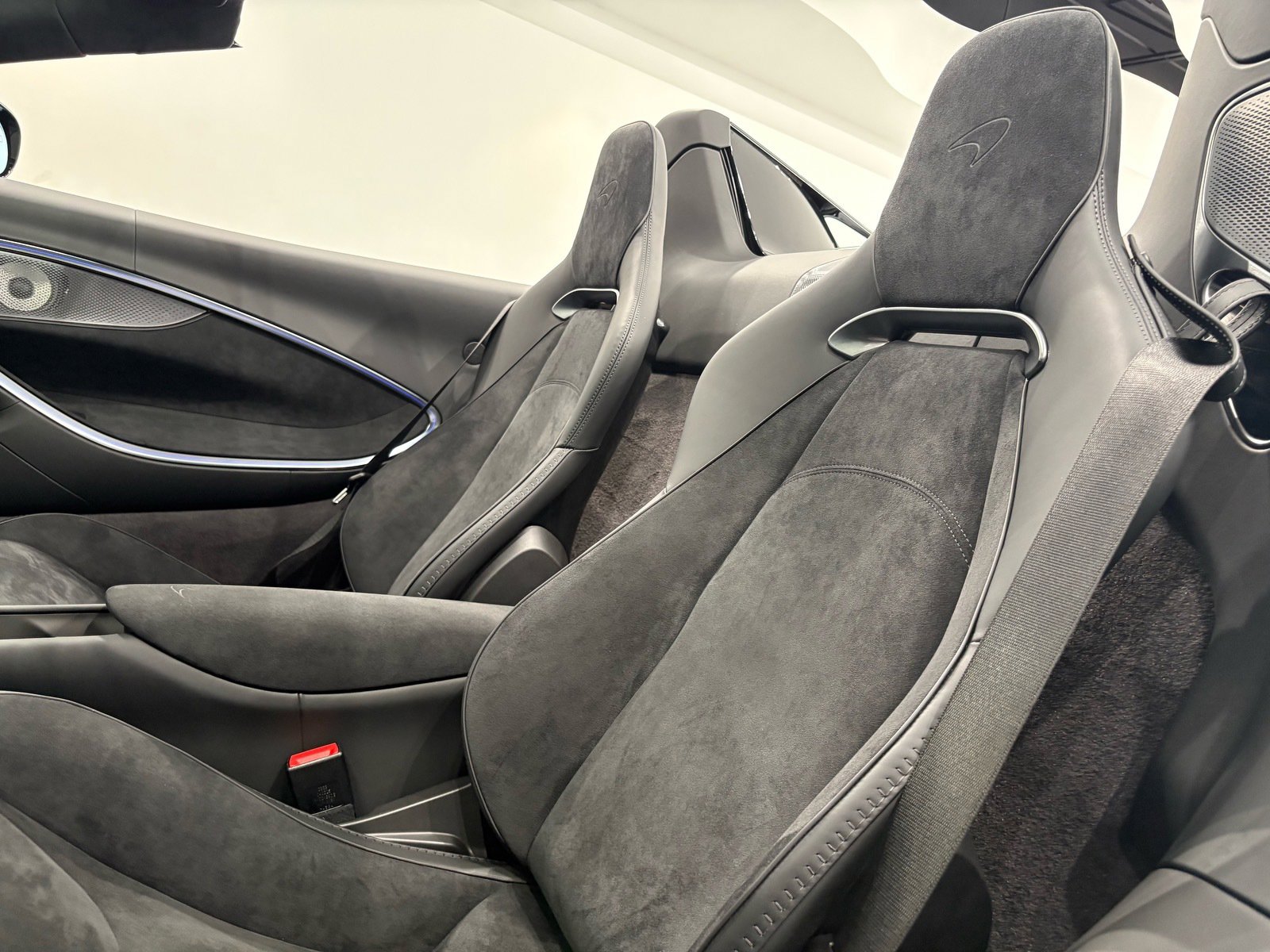 New 2026 McLaren Artura Spider image 8