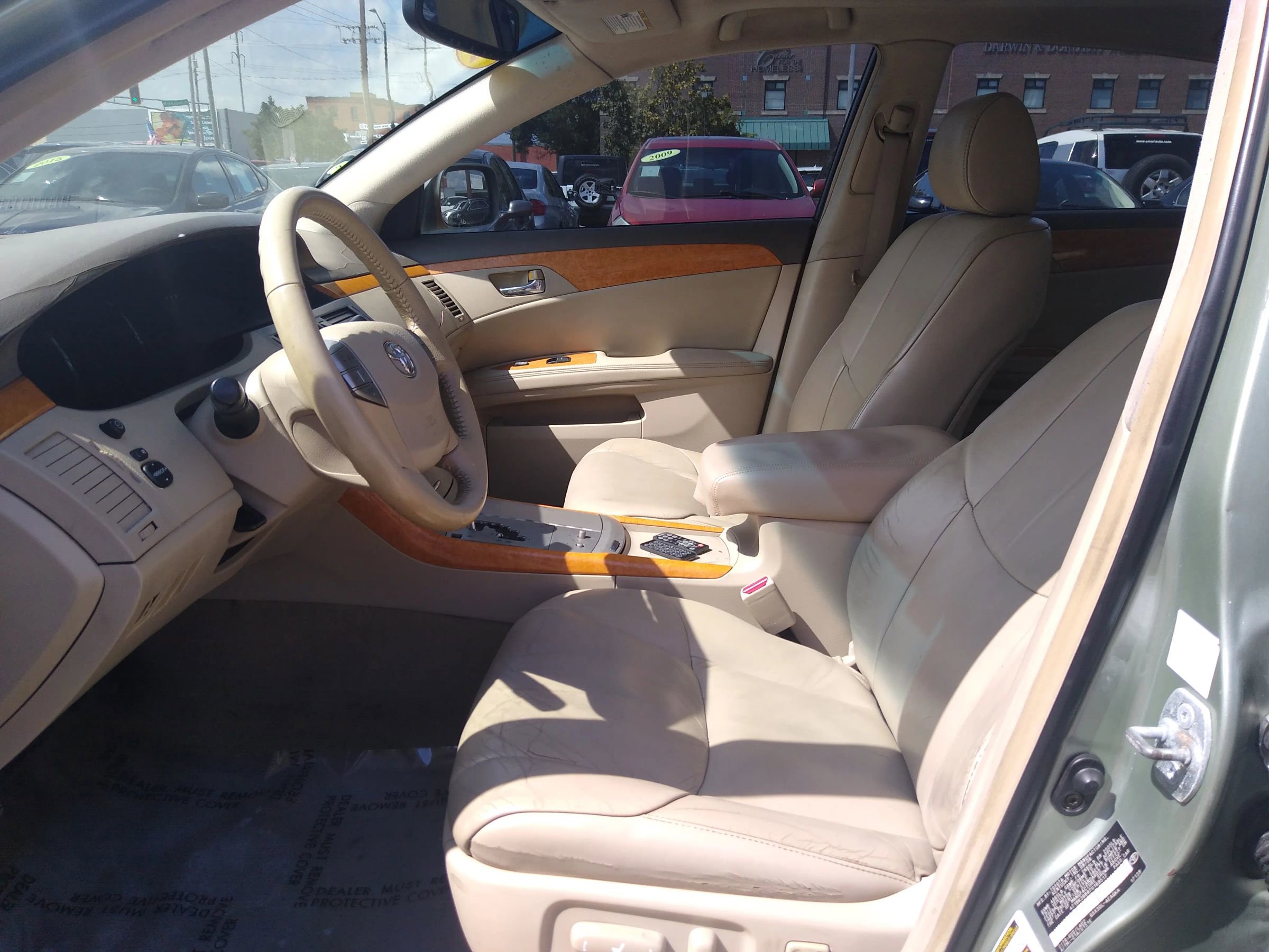 Used 2007 Toyota Avalon XLS image 12