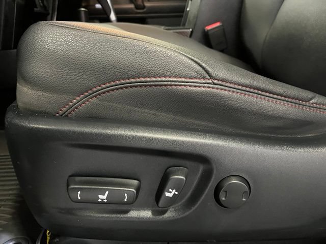 Certified 2019 Toyota 4Runner TRD Off-Road Premium AWD/4WD image 14