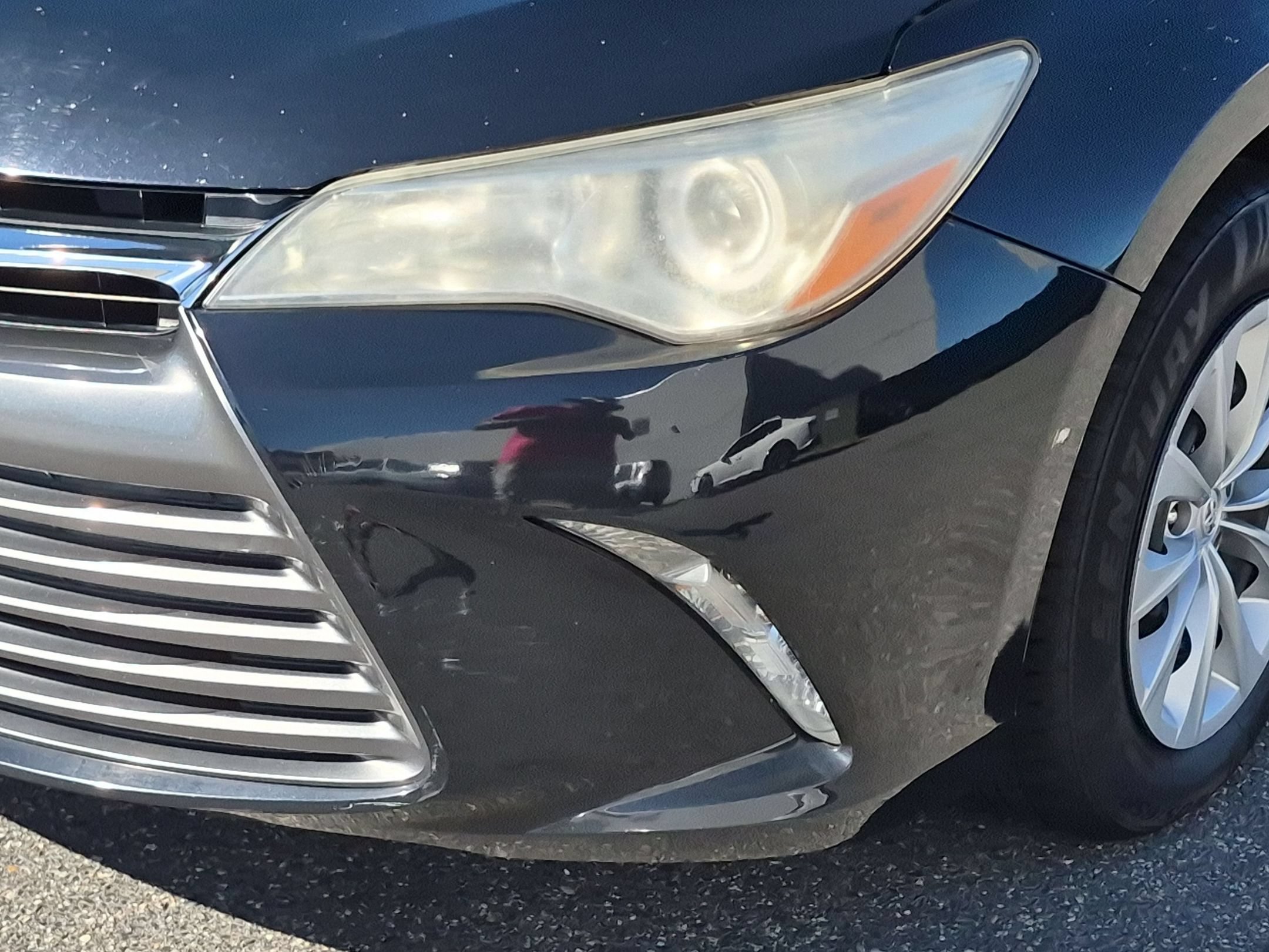 Used 2016 Toyota Camry LE FWD image 9