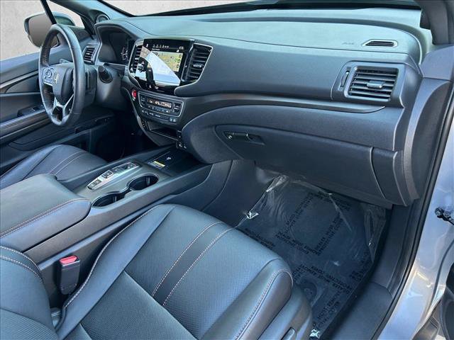 Used 2025 Honda Passport TrailSport image 26