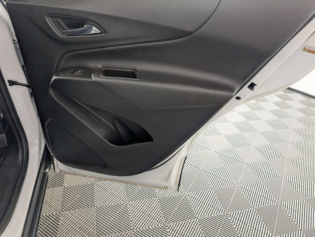 Used 2023 Chevrolet Equinox LT w/ LPO, Floor Liner Package AWD/4WD image 32