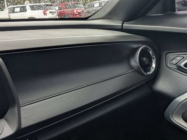 Used 2018 Chevrolet Camaro SS image 25