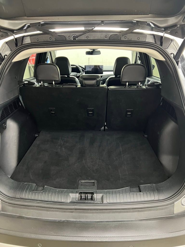 Used 2024 Ford Escape Platinum image 9