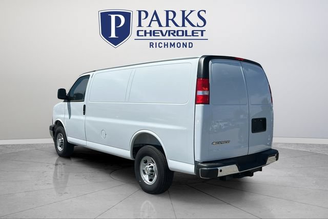 New 2025 Chevrolet Express 2500 w/ Driver Convenience Package RWD image 5
