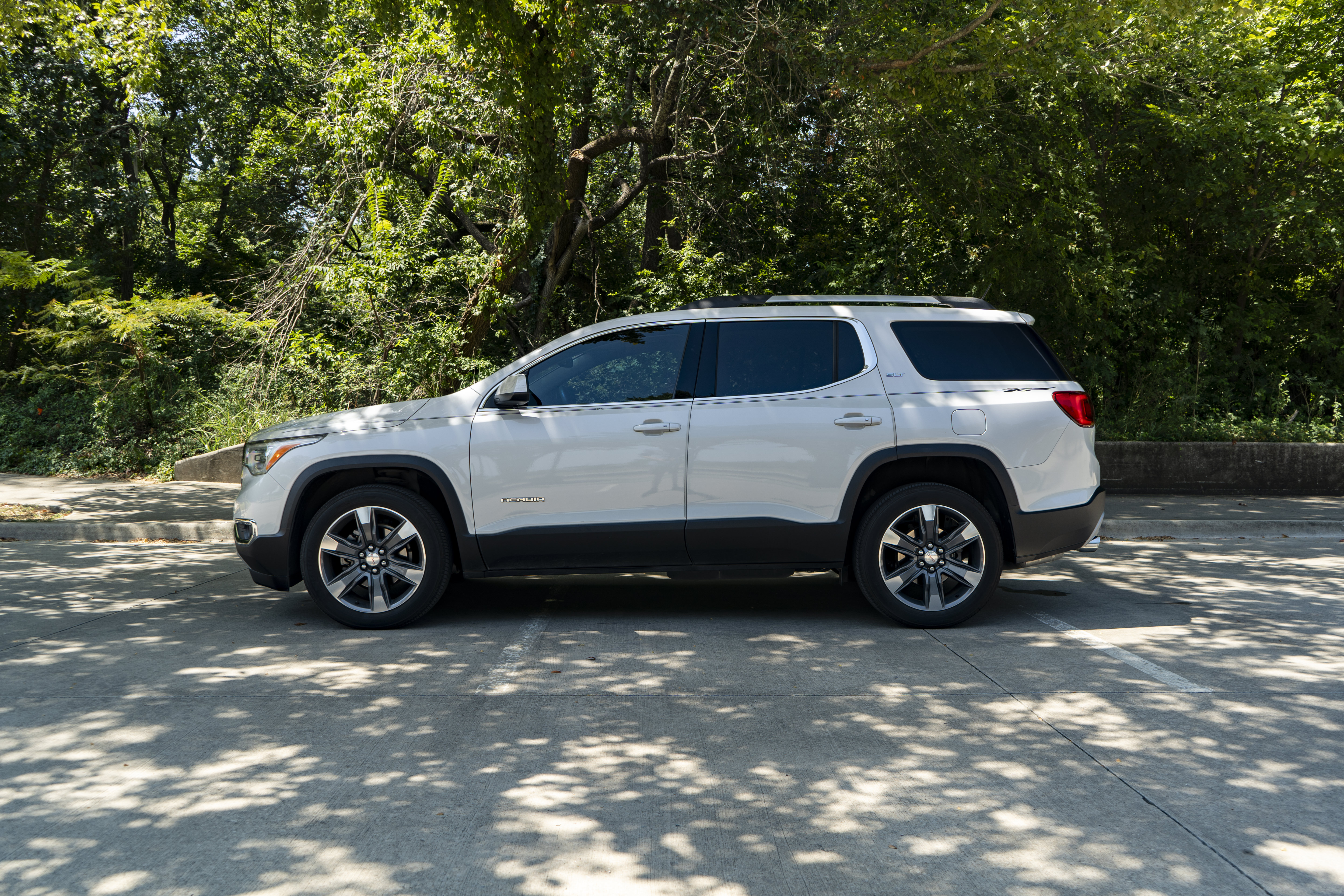 Used 2018 GMC Acadia SLT FWD image 6