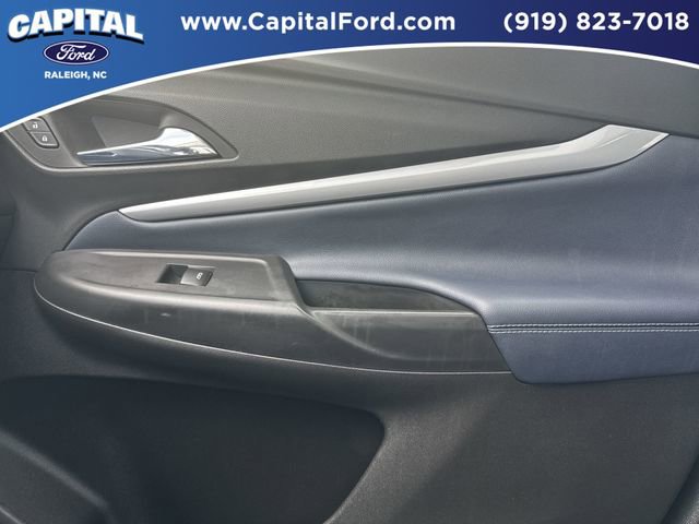 Used 2023 Chevrolet Bolt EUV Premier w/ Sun & Sound Package image 28