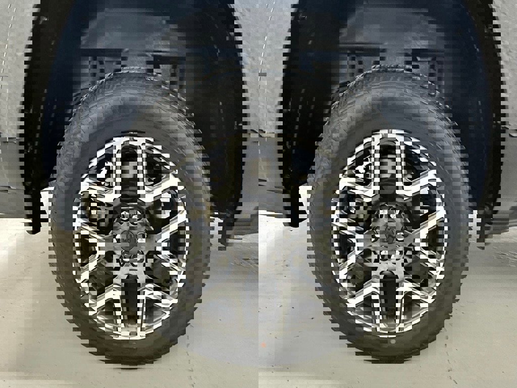 Used 2025 RAM 1500 Laramie image 63