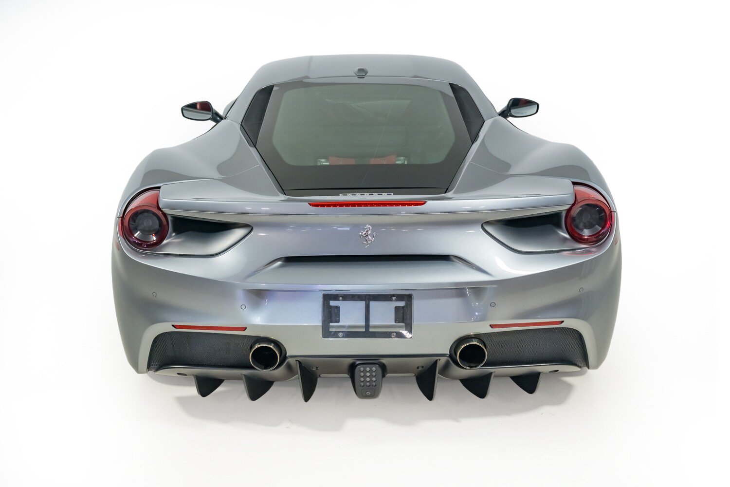 Used 2017 Ferrari 488 GTB RWD image 7