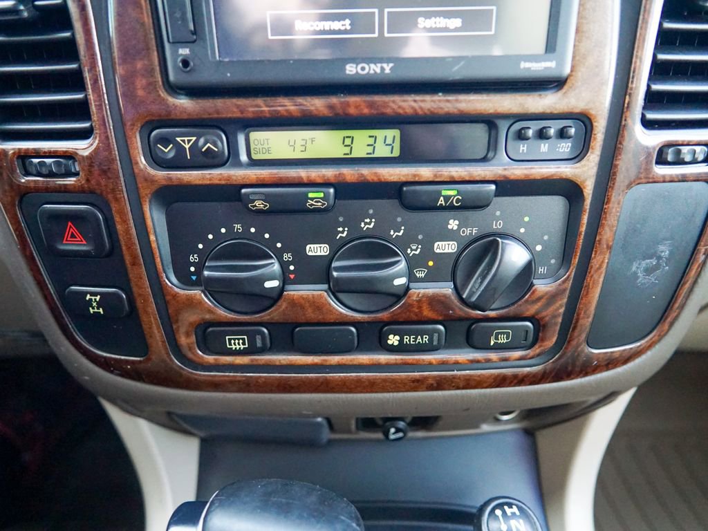 Used 2000 Toyota Land Cruiser image 21