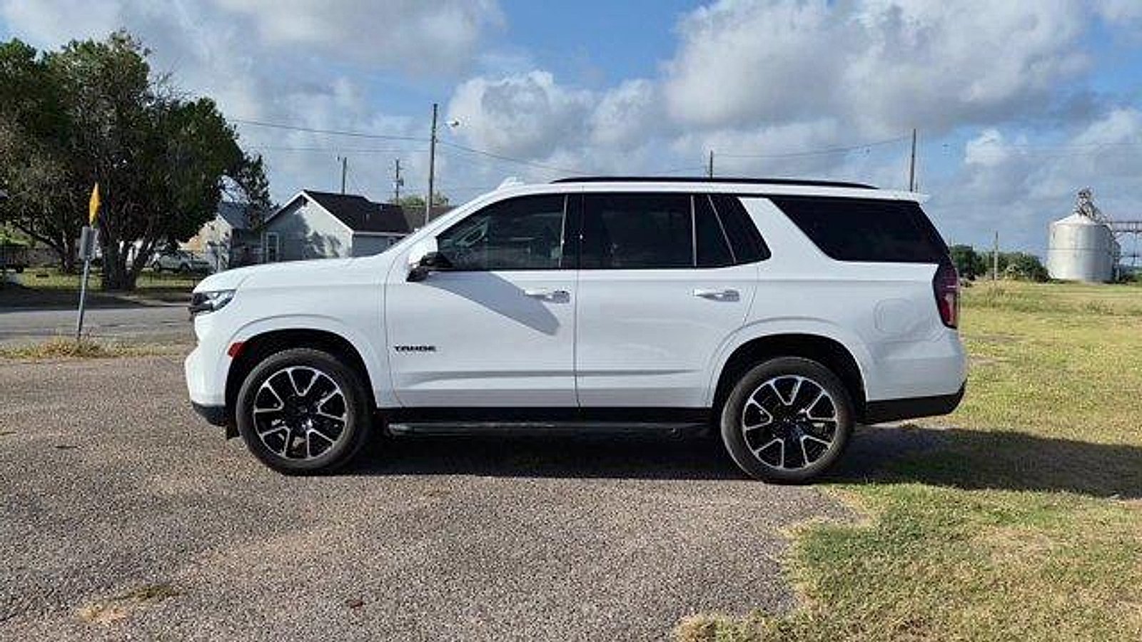 Certified 2022 Chevrolet Tahoe RST w/ Luxury Package RWD image 5