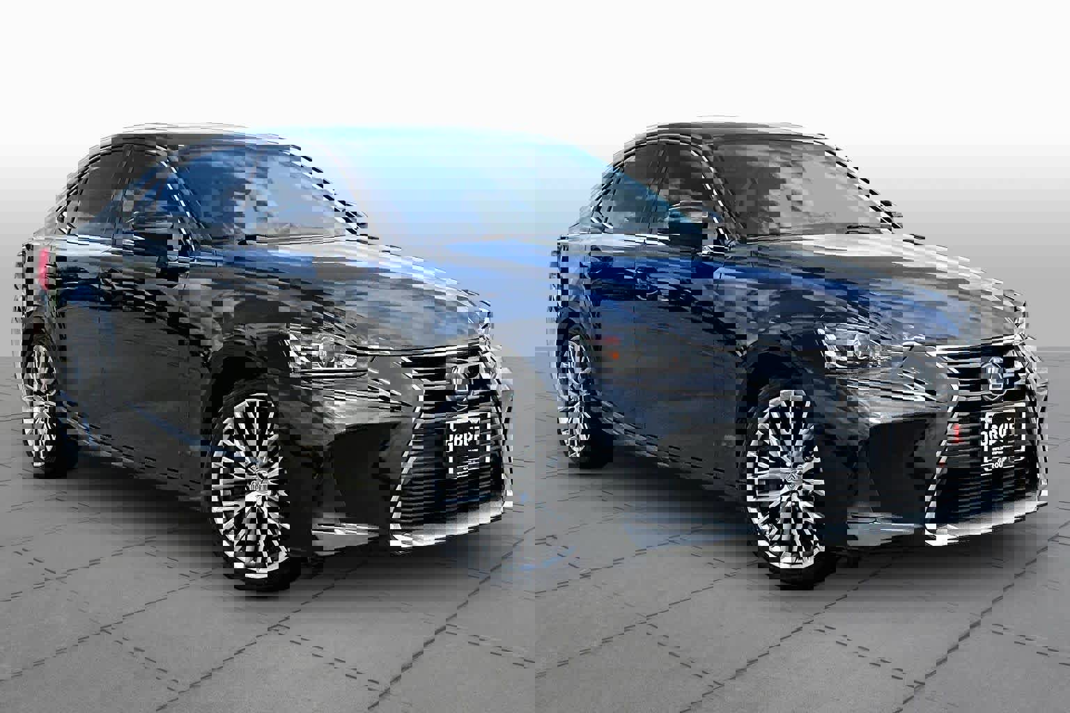 Used 2017 Lexus IS 200t RWD image 3