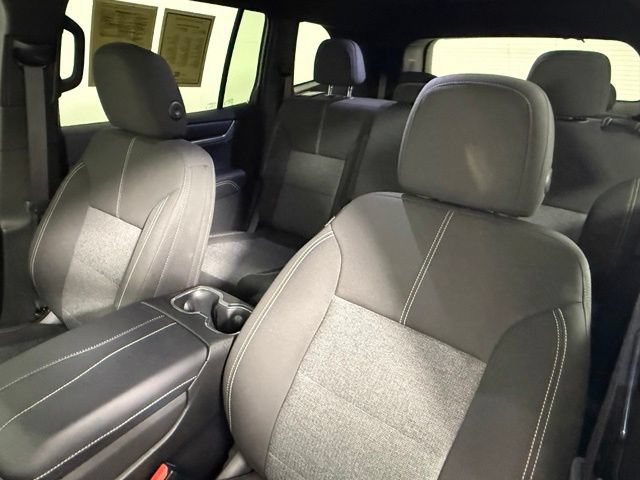 Used 2025 GMC Acadia Elevation FWD image 33