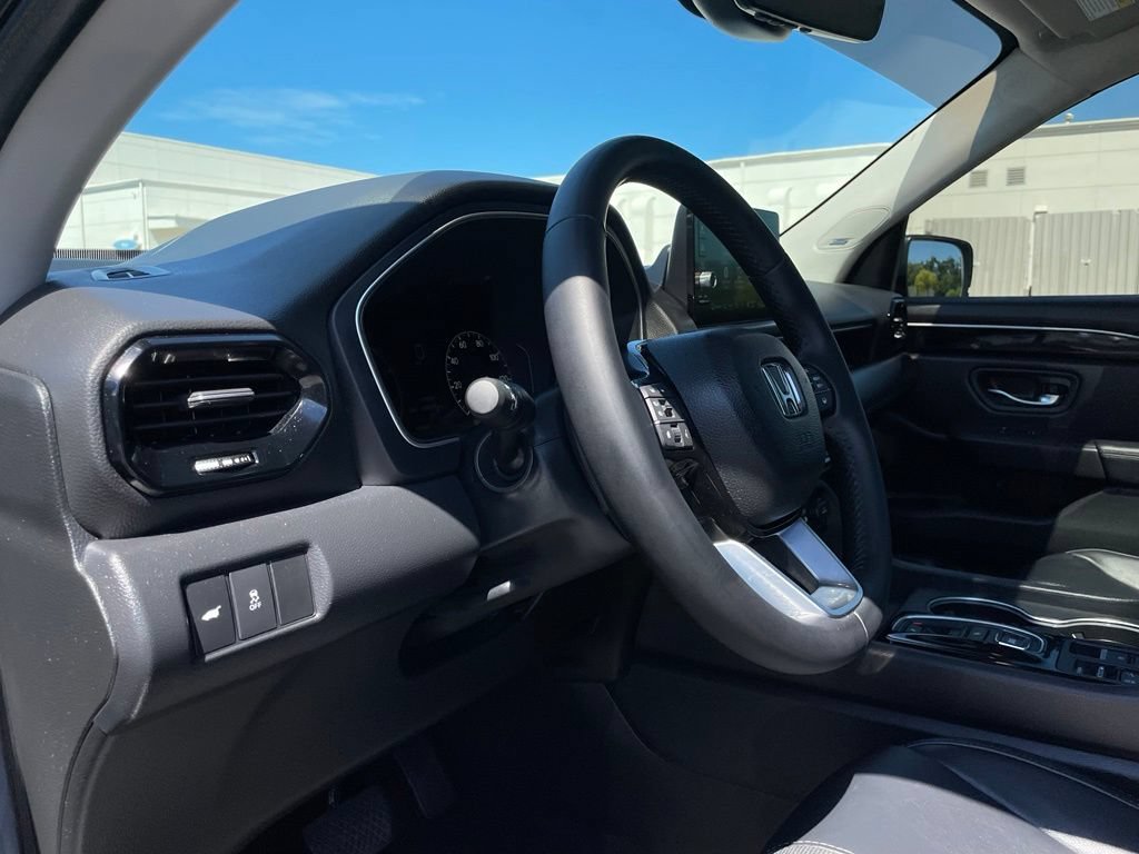 Certified 2025 Honda Pilot Touring image 28