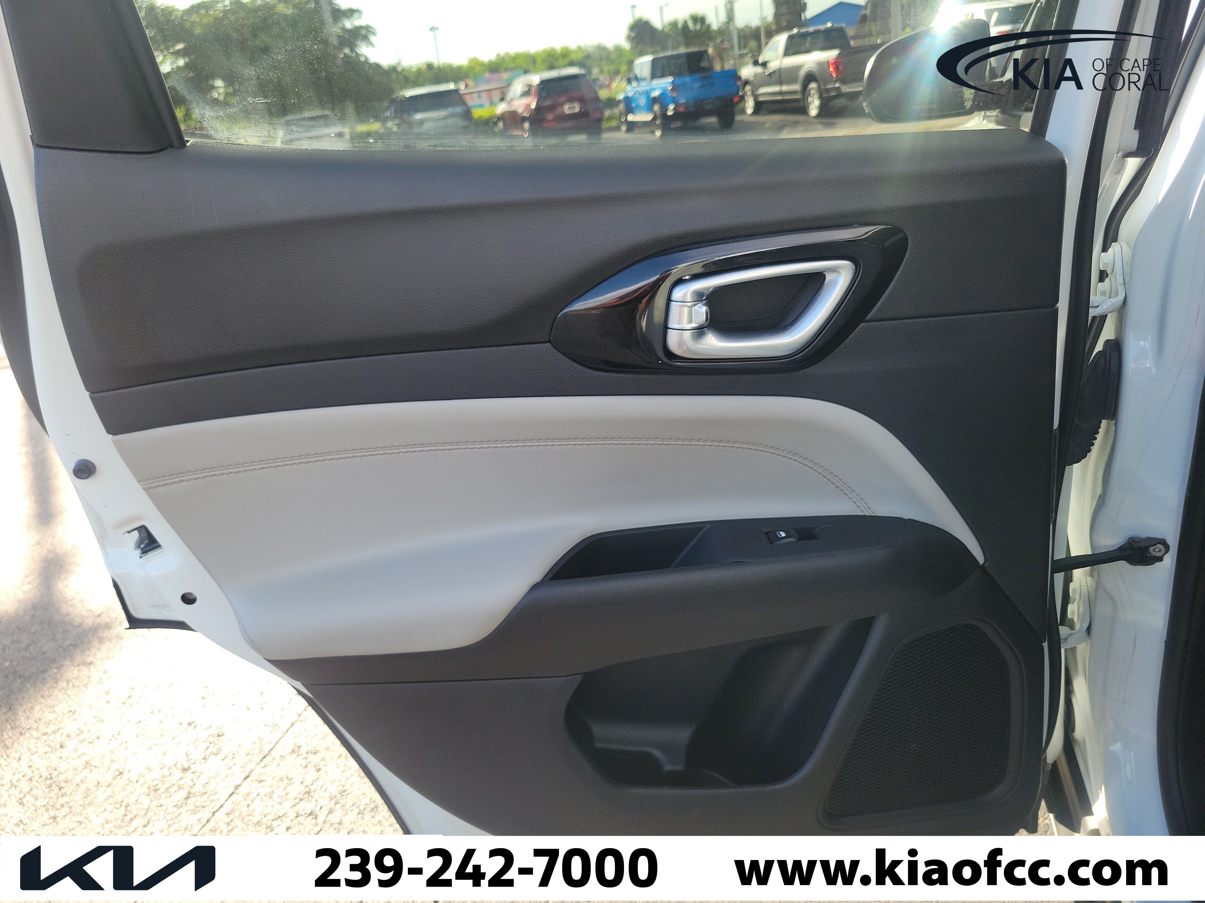 Used 2024 Jeep Compass Limited AWD/4WD image 14