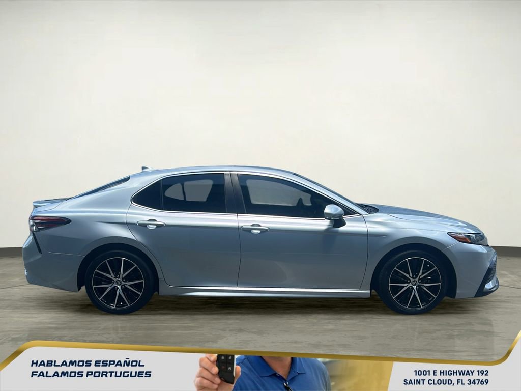 Used 2023 Toyota Camry SE FWD image 7